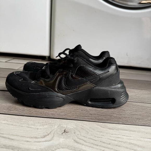 Air Max Fusion 'Triple Black Women’s | Size: 7 | Good Condition - Picture 6 of 8